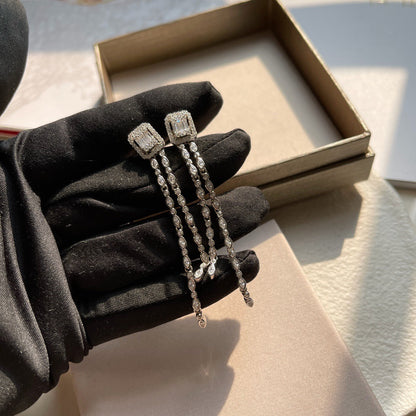 [Veyra Jewelry] Alix Long Drop Earrings, White Gold with Diamonds