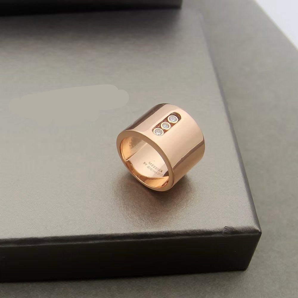 [Veyra Jewelry] Move Wide 3 Moving Diamonds Wide Band Ring