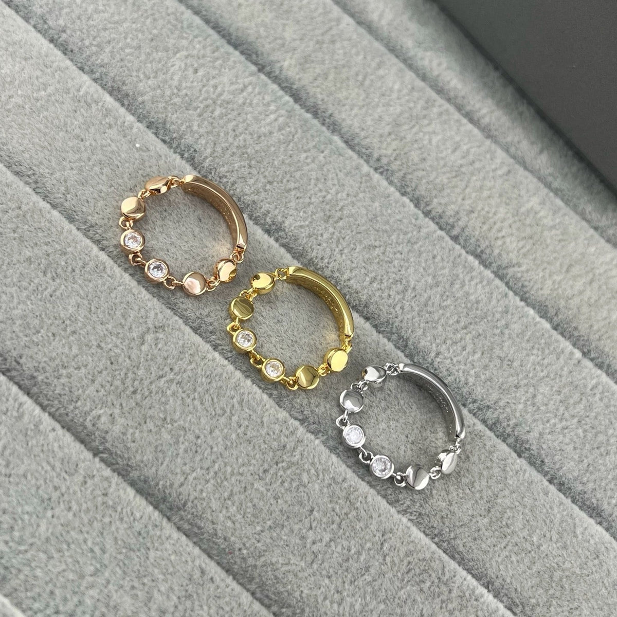 [Veyra Jewelry]Move Link Chain Ring with Two Moving Diamonds