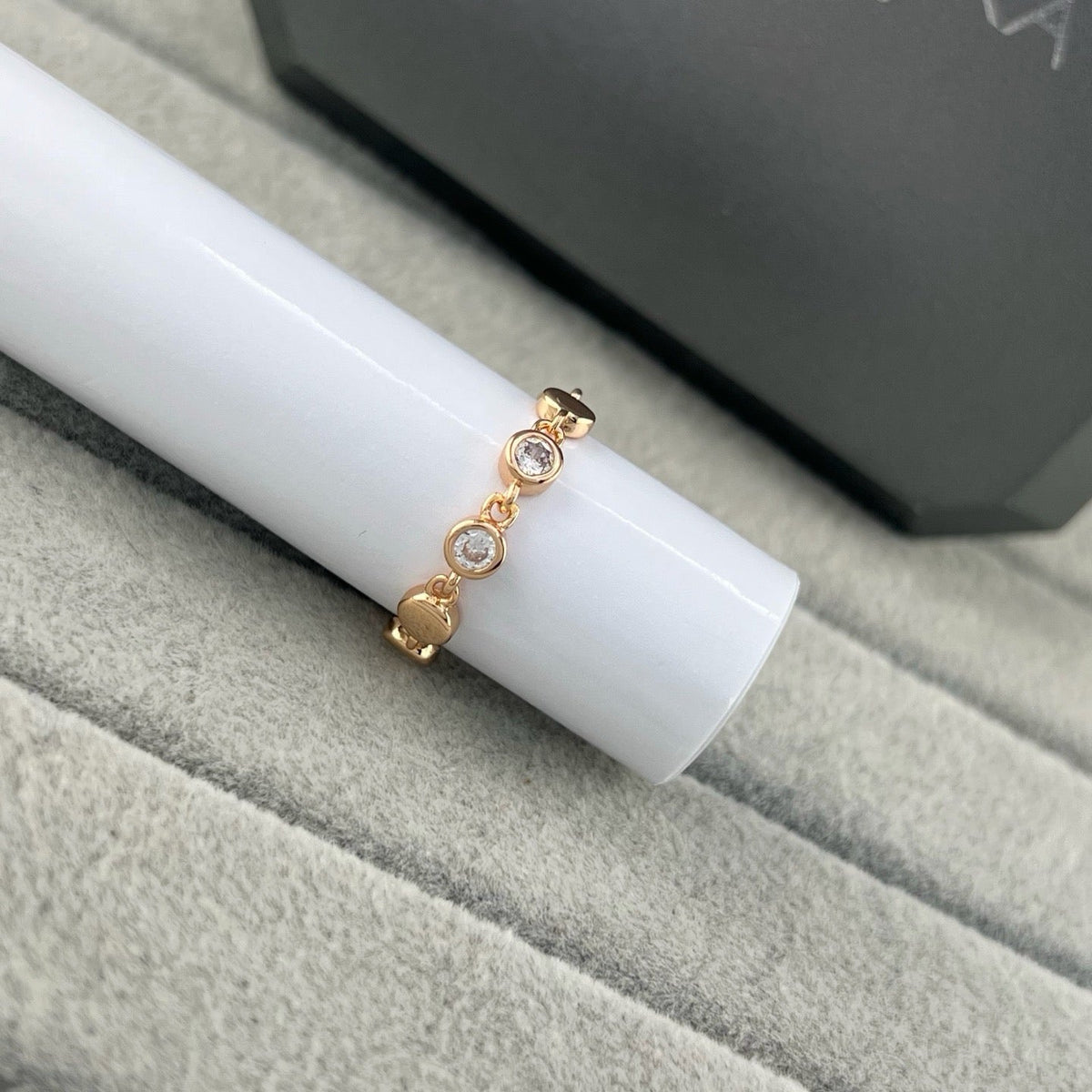 [Veyra Jewelry]Move Link Chain Ring with Two Moving Diamonds