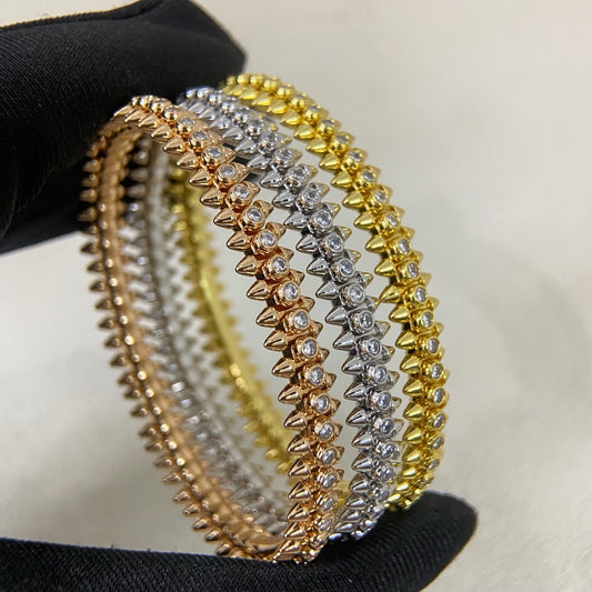 ¡®Veyra Jewelry¡¯CLASH Studded Diamond Bracelet
