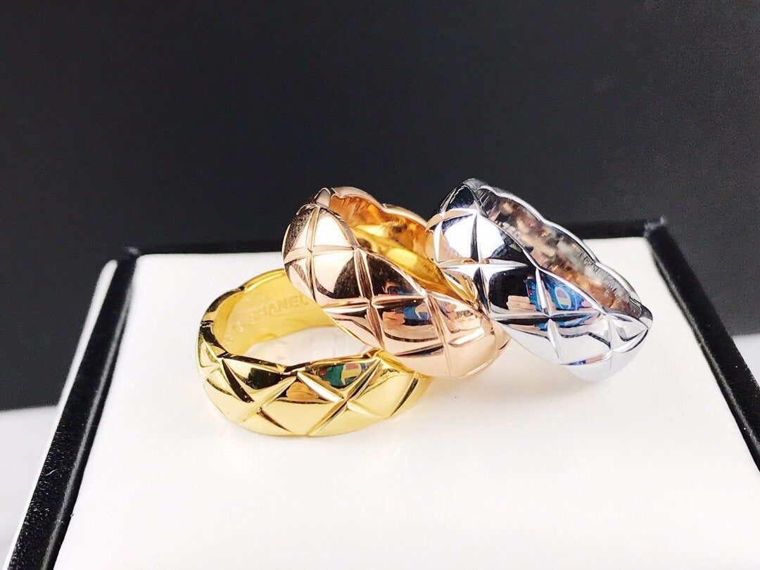 ¡®Veyra Jewelry¡¯Quilted pattern ring, diamond‑free