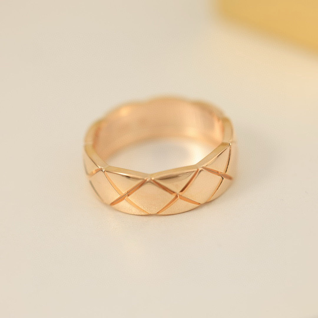 ¡®Veyra Jewelry¡¯Quilted pattern ring, diamond‑free