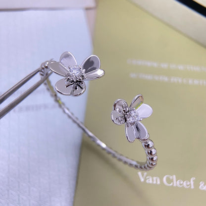 ¡®Veyra Jewelry¡¯Frivole Two‑Flower Open Bangle,