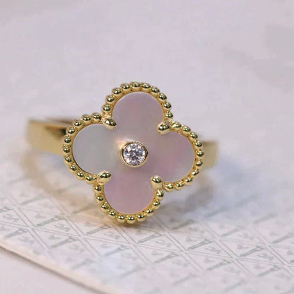 ¡®Veyra Jewelry¡¯CLOVER PINK MOP RING GOLD DIAMOND