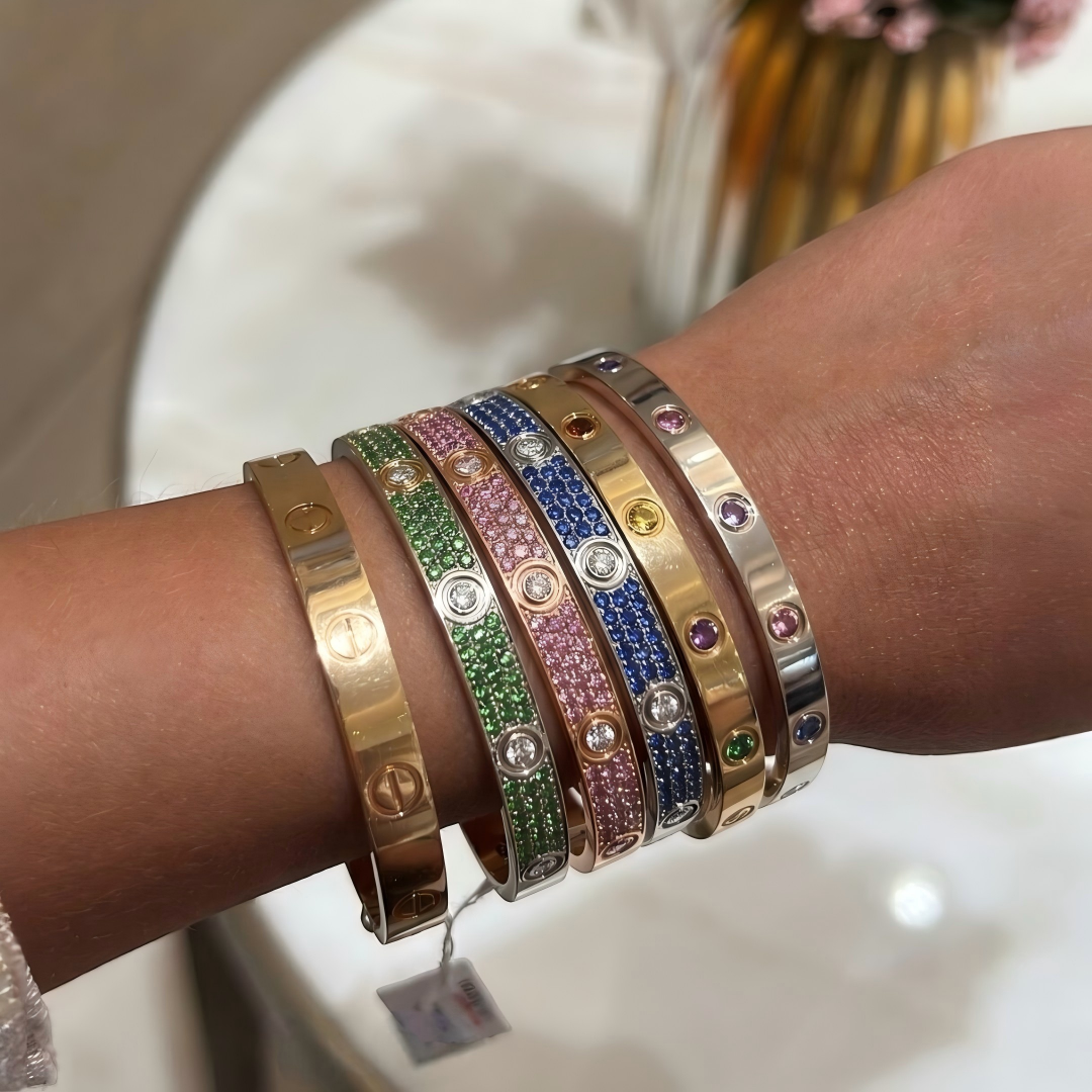 [Veyra Jewelry]2026 PAVE GEMSTONE LOVE BRACELET 6.1MM 10 DIAMONDS