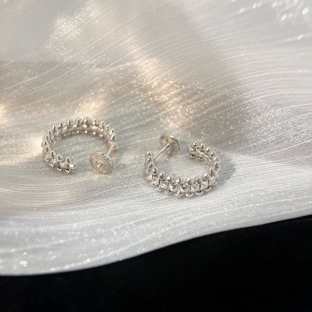 ¡®Veyra Jewelry¡¯CLASH SMALL HOOP EARRINGS