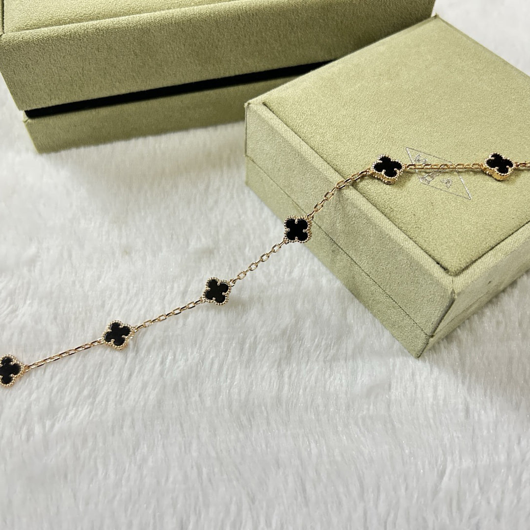 [¡®Veyra Jewelry¡¯]CLOVER 6 MOTIF  ONYXS BRACELET