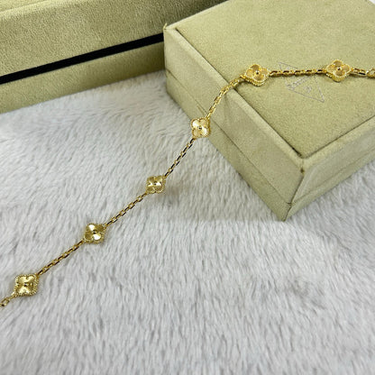 [Veyra Jewelry]New CLOVER 6 MOTIF DIAMOND BRACELET
