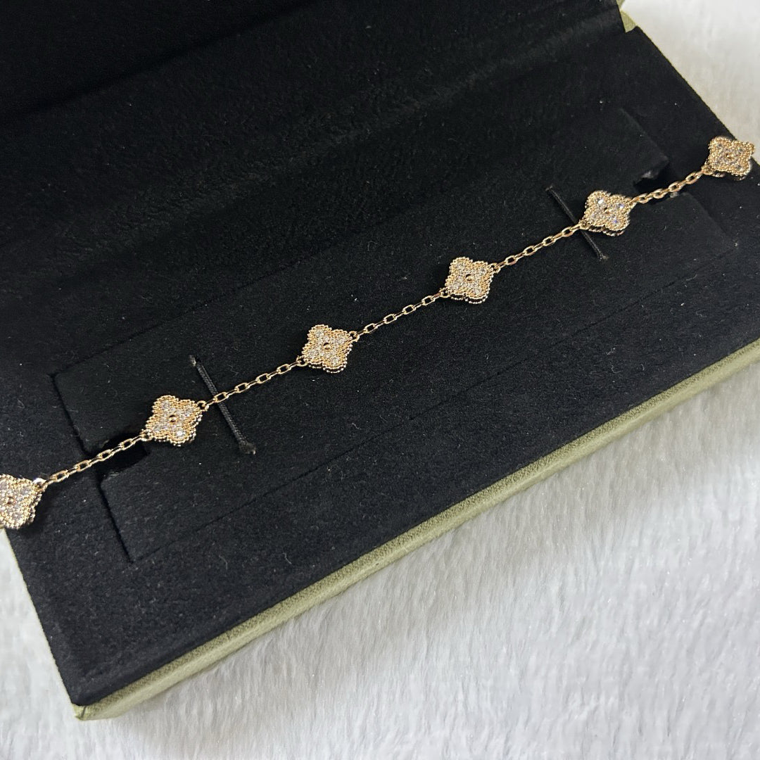 [Veyra Jewelry]New CLOVER 6 MOTIF DIAMOND BRACELET