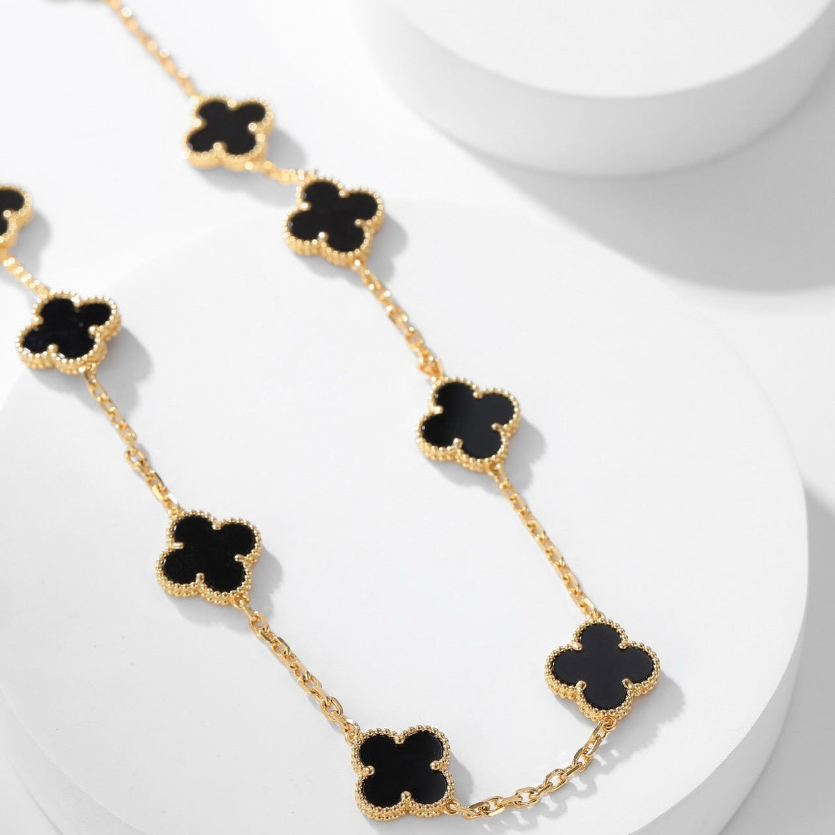 ¡®Veyra Jewelry¡¯CLOVER 10 MOTIFS ONYX NECKLACE