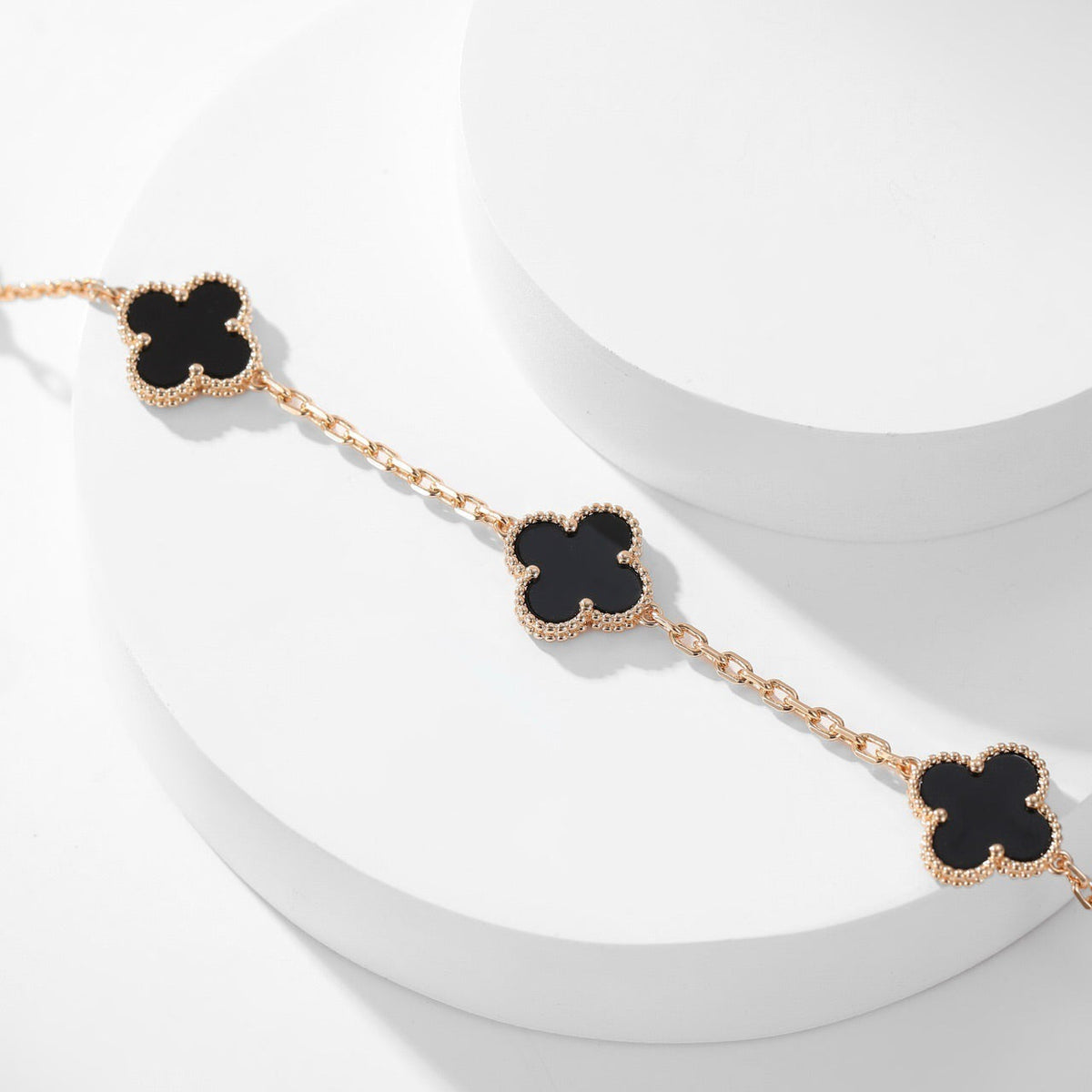 ¡®Veyra Jewelry¡¯CLOVER 10 MOTIFS ONYX NECKLACE