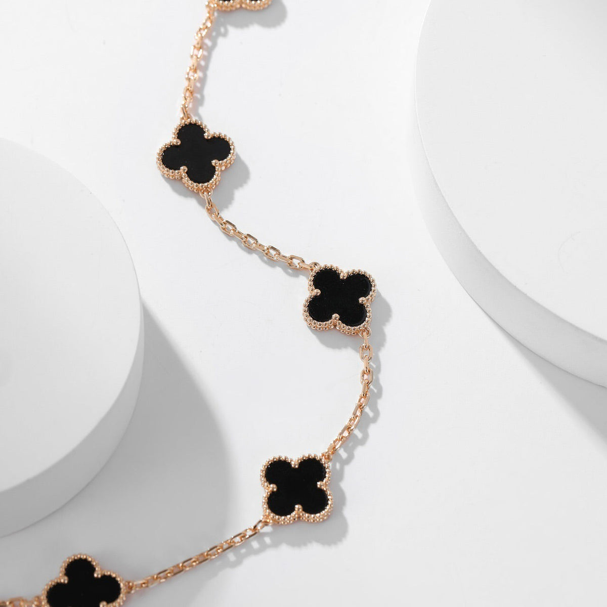 ¡®Veyra Jewelry¡¯CLOVER 10 MOTIFS ONYX NECKLACE