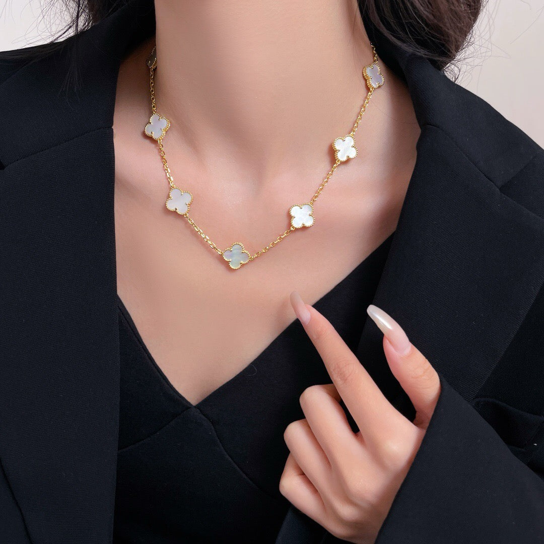 ¡®Veyra Jewelry¡¯CLOVER 10 MOTIFS WHITE MOTHER OF PEARL NECKLACE