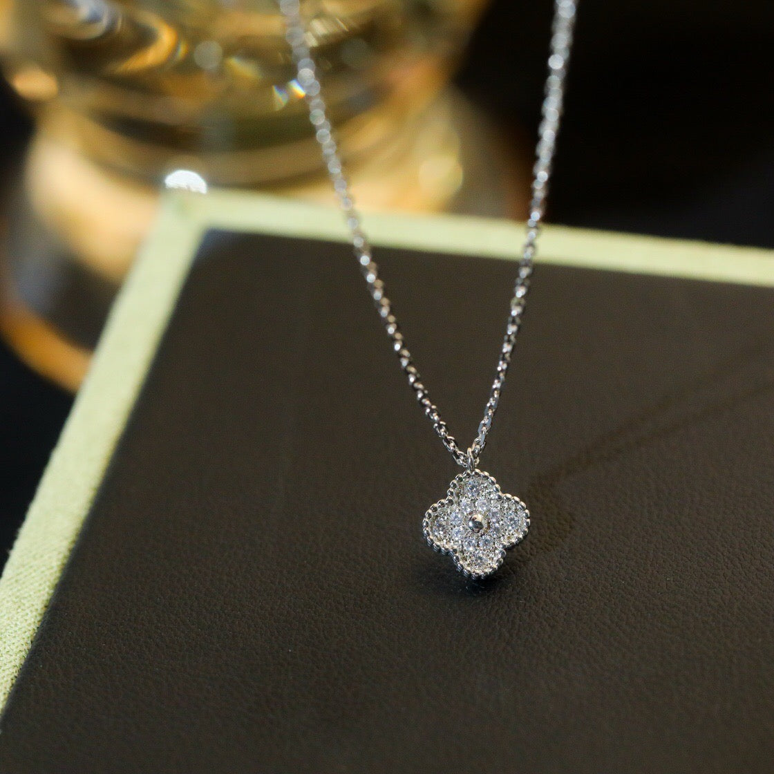 ¡®Veyra Jewelry¡¯CLOVER MINI 9.5MM PENDANT DIAMOND NECKLACE