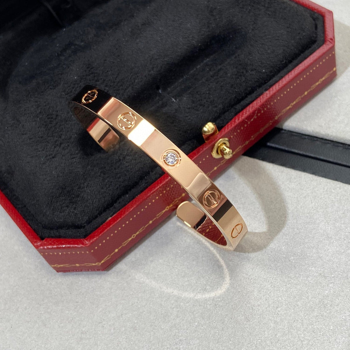 ¡®Veyra Jewelry¡¯LOVE BRACELET 6.1MM 1 DIAMOND OPEN CUFF