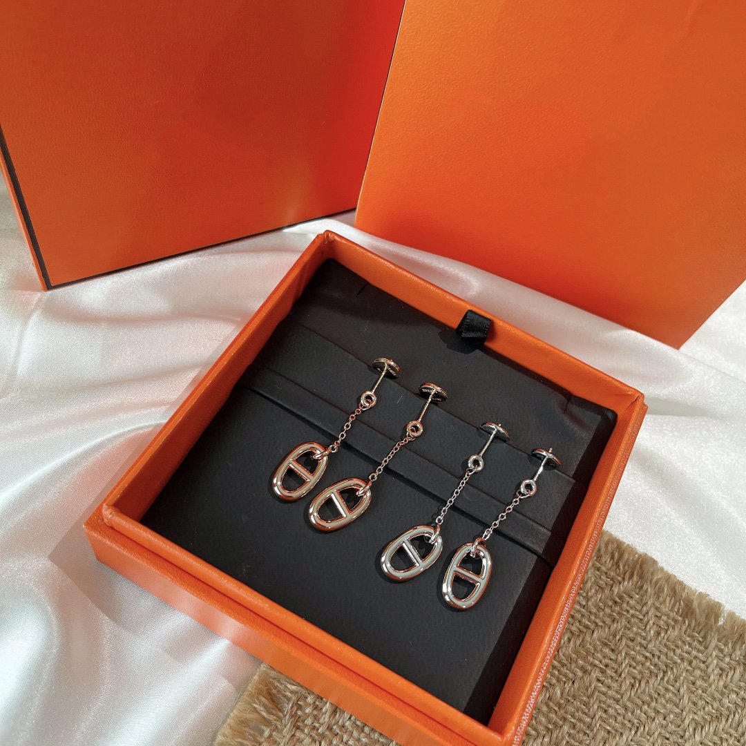 ¡®Veyra Jewelry¡¯CHAINE TASSEL EARRINGS