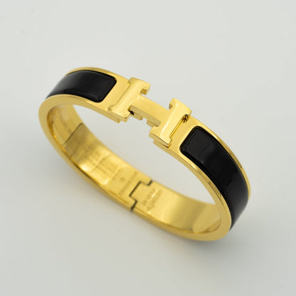 ¡®Veyra Jewelry¡¯H BLACK BRACELET