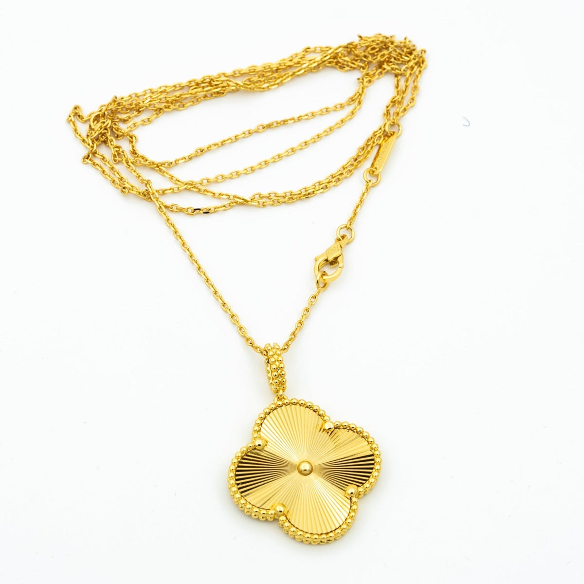 ¡®Veyra Jewelry¡¯CLOVER 25MM PEDANT NECKLACE GOLD