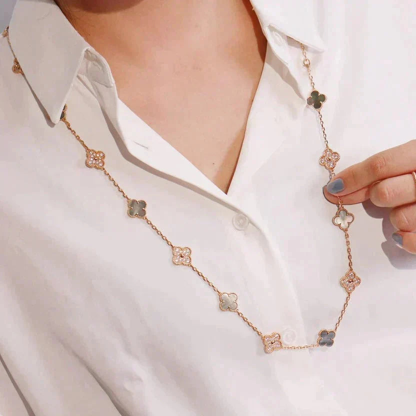 ¡®Veyra Jewelry¡¯CLOVER 20 MOTIFS DARK MOP DIAMOND  NECKLACE