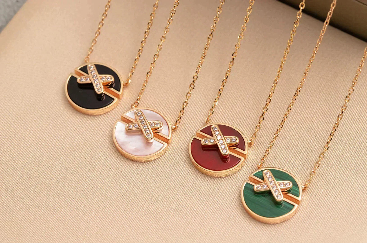 ¡®Veyra Jewelry¡¯JEUX DE ROSE GOLD DIAMOND NECKLACE