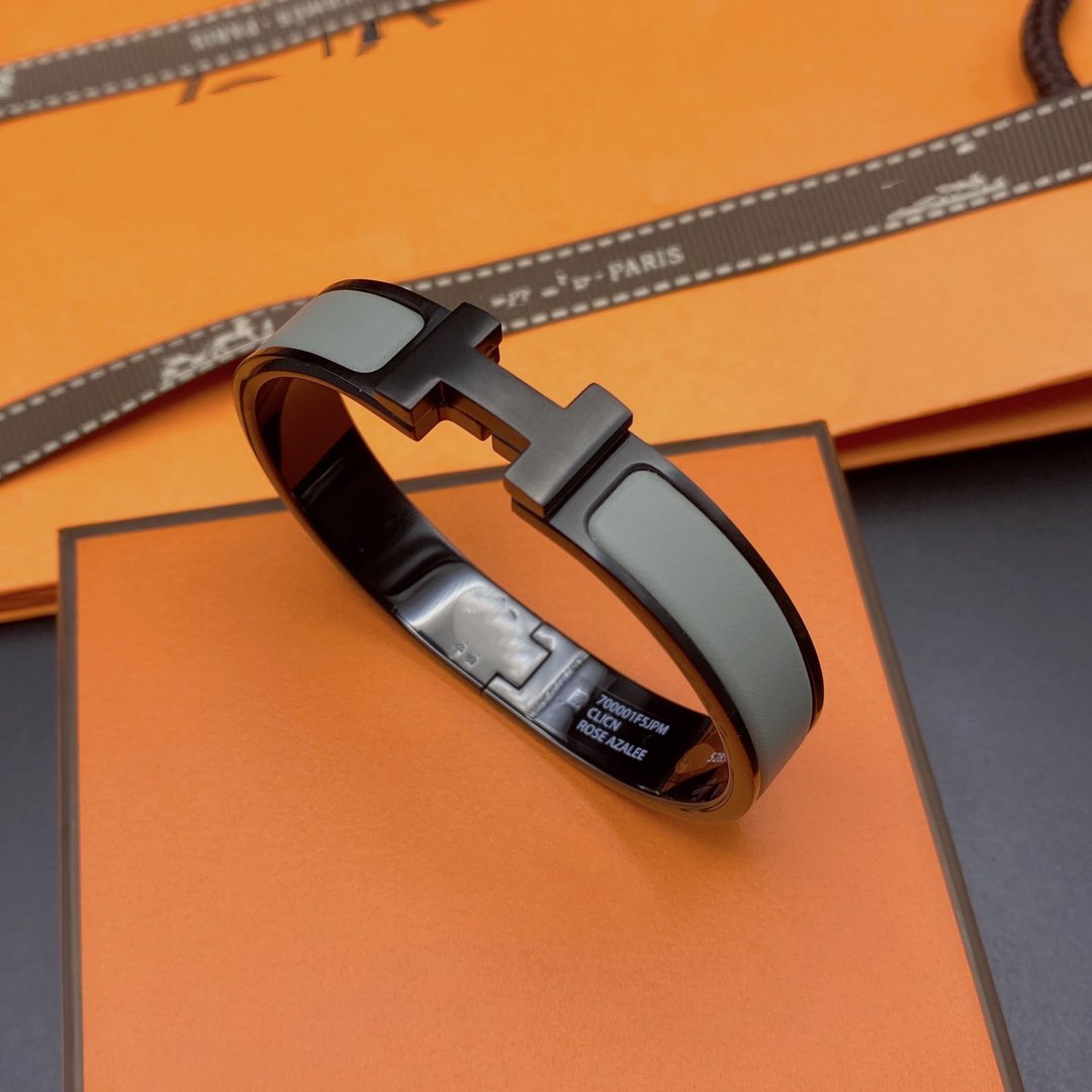 ¡®Veyra Jewelry¡¯CLIC HM SO BLACK GREY BRACELET