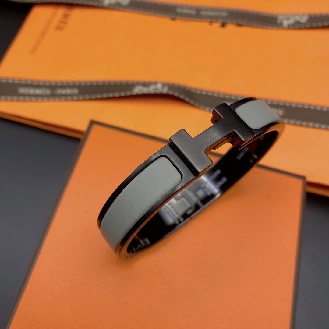 ¡®Veyra Jewelry¡¯CLIC HM SO BLACK GREY BRACELET