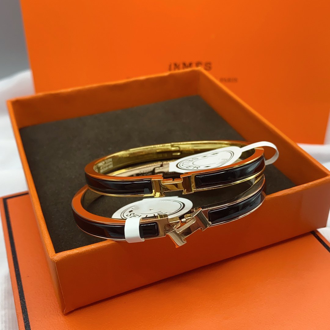 ¡®Veyra Jewelry¡¯CLASSIC HM CLIC BLACK 8MM ENAMEL BRACELET