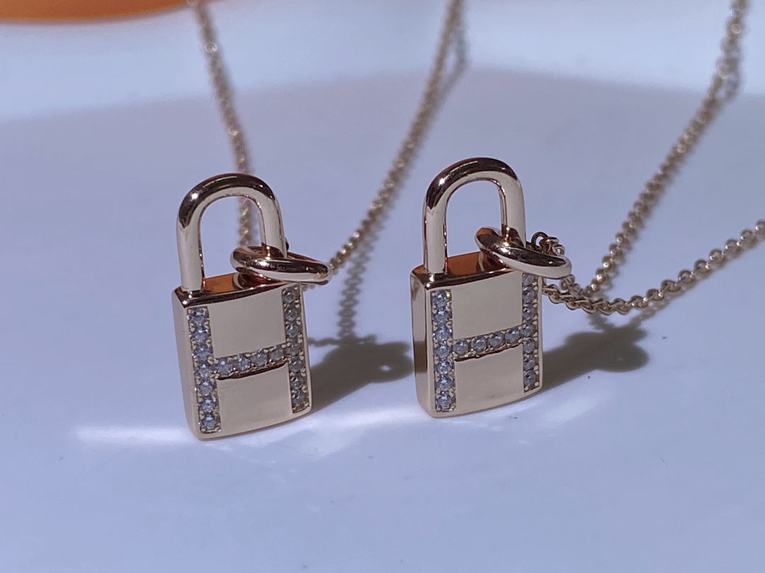 ¡®Veyra Jewelry¡¯HM ADVANCED NICHE LOCK HEAD NECKLACE DIAMONDS