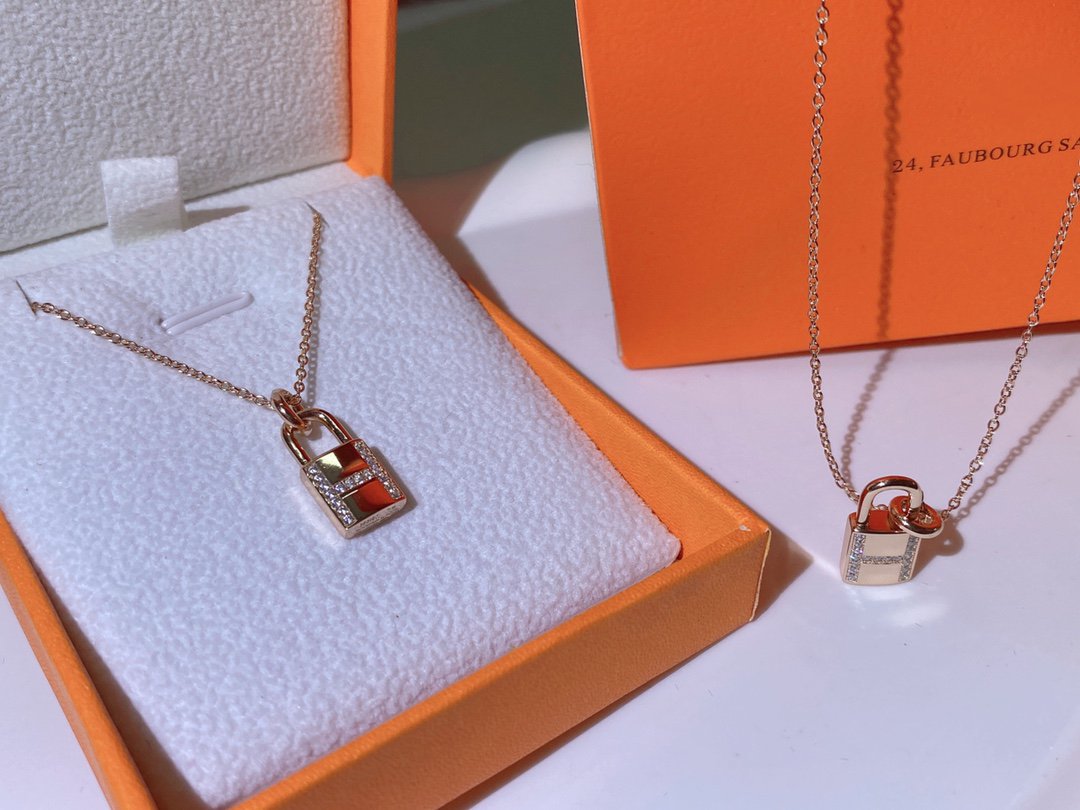 ¡®Veyra Jewelry¡¯HM ADVANCED NICHE LOCK HEAD NECKLACE DIAMONDS