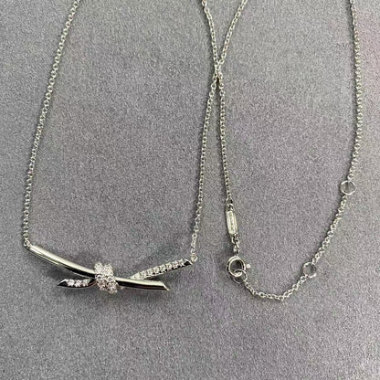 [Veyra Jewelry]T House Diamond-Studded Knot Necklace