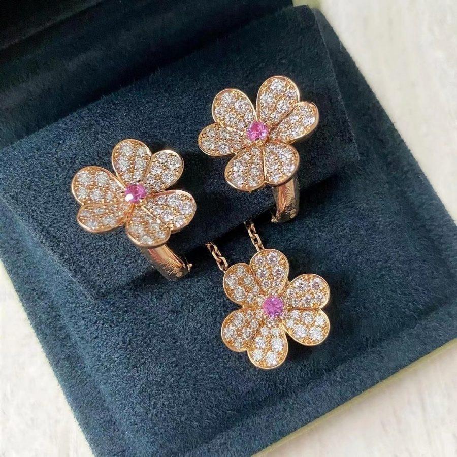 ¡®Veyra Jewelry¡¯FRIVOLE ROSE GOLD FLOWER DIAMOND NECKLACE