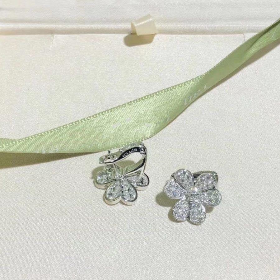 ¡®Veyra Jewelry¡¯FRIVOLE SILVER FLOWER DIAMOND EARRINGS