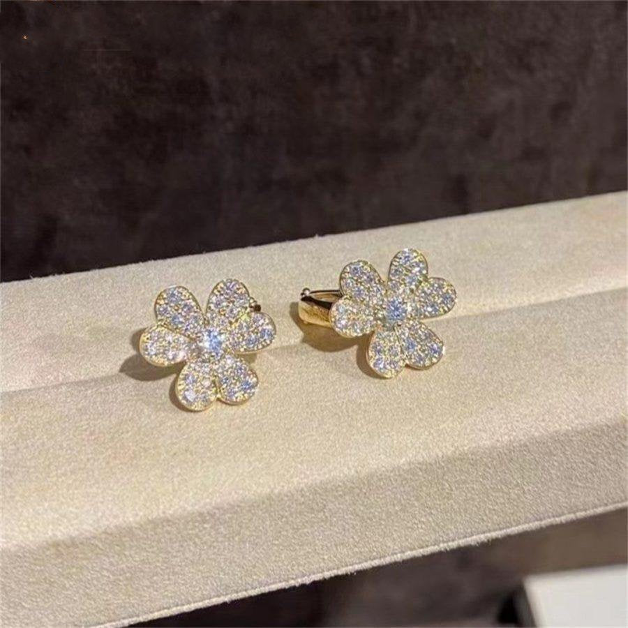 ¡®Veyra Jewelry¡¯FRIVOLE GOLD FLOWER DIAMOND EARRINGS