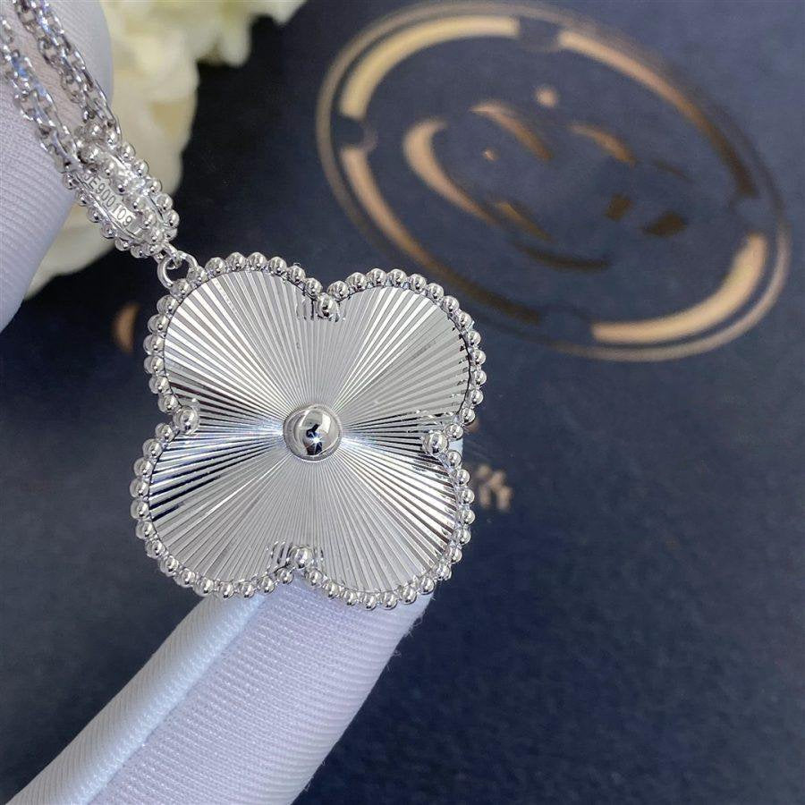 ¡®Veyra Jewelry¡¯CLOVER 25MM SILVER BIG CLOVER NECKLACE