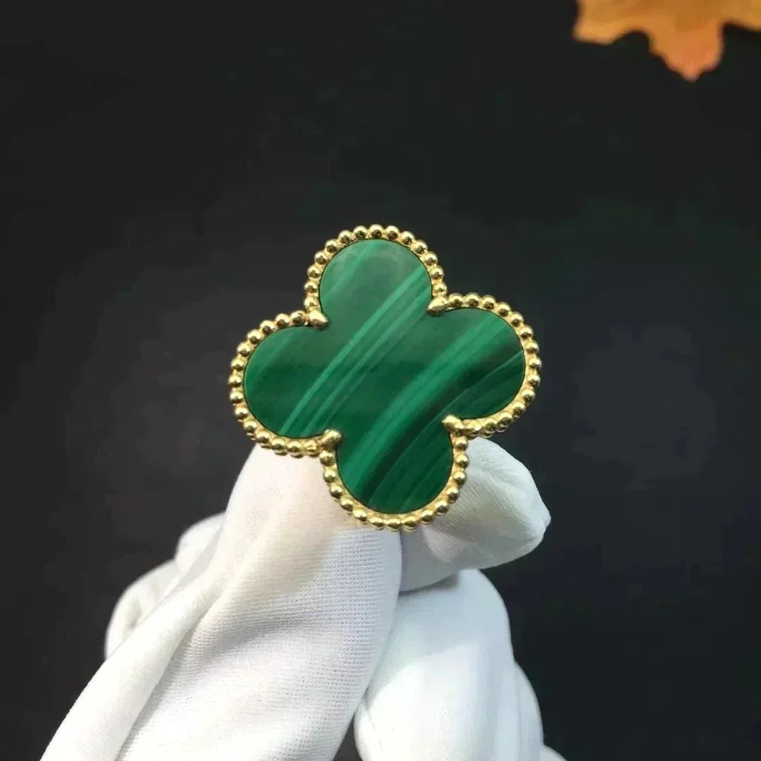 ¡®Veyra Jewelry¡¯CLOVER MALACHITE RING