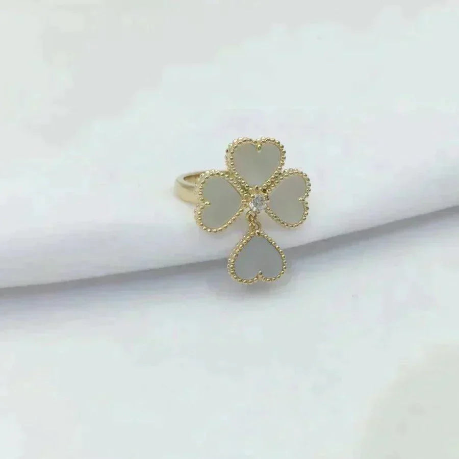 ¡®Veyra Jewelry¡¯SWEET CLOVER WHITE MOP RING