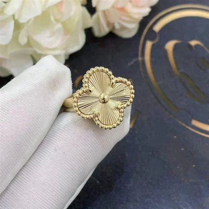 ¡®Veyra Jewelry¡¯CLOVER GOLD RING