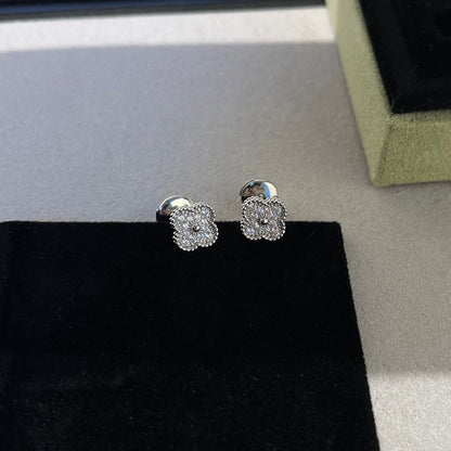 ¡®Veyra Jewelry¡¯CLOVER MINI DIAMOND STUD EARRINGS